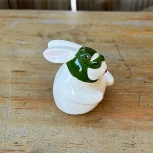 Clay Art Racing Bunny Pepper Shaker White & Green 2.5”H